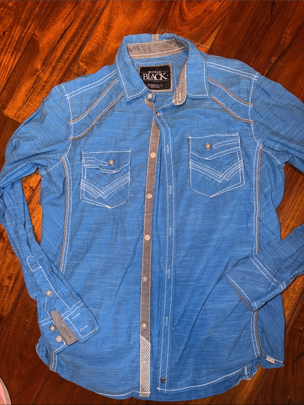 Buckle Black Men's Blue Button-Down Shirt with Contrast Trim